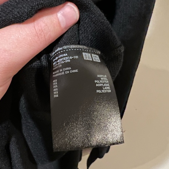 UNIQLO Mock-neck Tunic - Picture 3 of 3